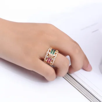 Жените с високо качество в Европа и Съединените Щати Преувеличили Индивидуалност Дантела Мода Цветни Микро-набор от AAA Циркон пръстена